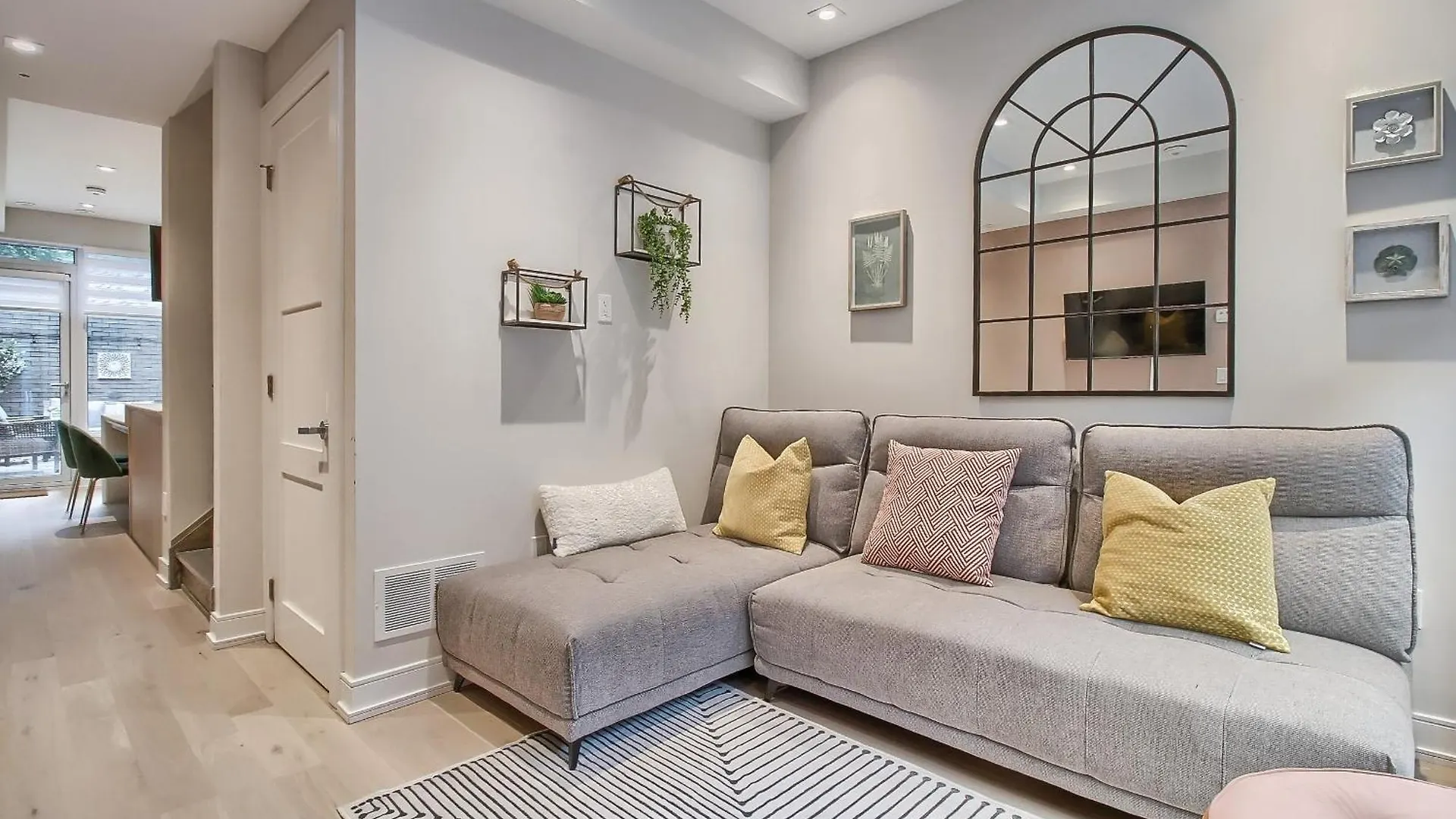 Luxury Townhouse In Downtown Toronto - Th1 Villa