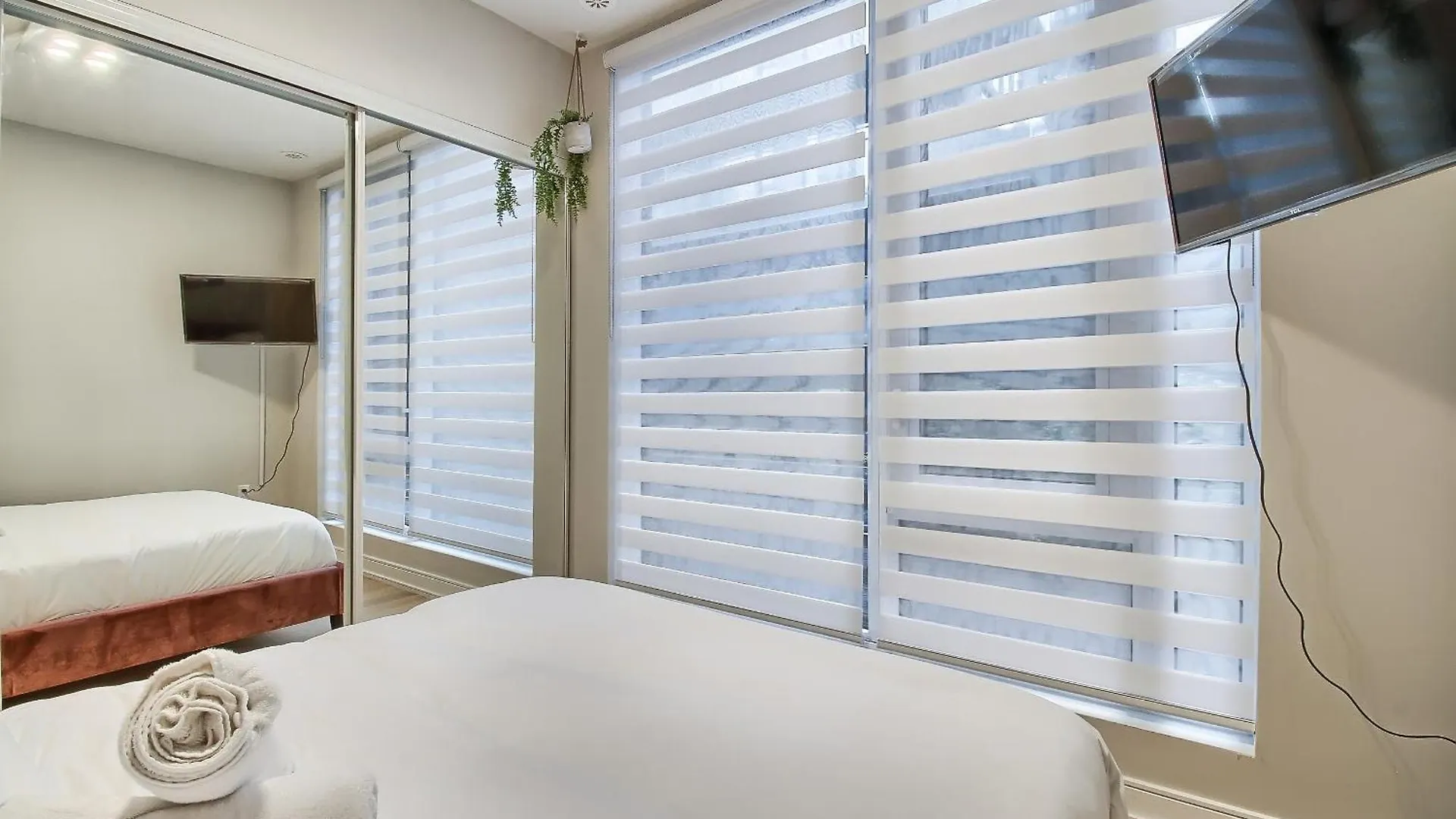 Luxury Townhouse In Downtown Toronto - Th1 Villa